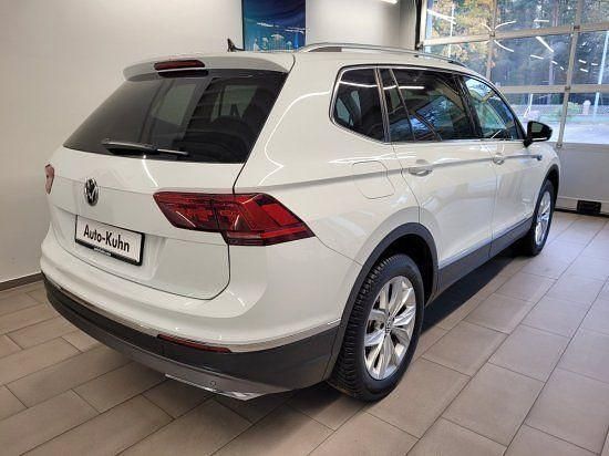 Gebraucht VW Tiguan Allspace Highline 150 PS (110 kW) 2020 Pure white SUV
