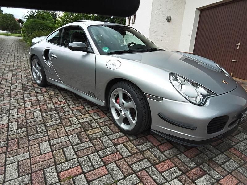 Silber Gebraucht 2001 Porsche 911 GT2 Coupé | 69.900 € - Bild 1/4