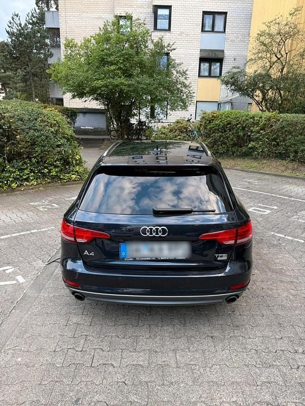 Gebraucht Audi A4 200 PS (147 kW) 2017 Blau Kombi