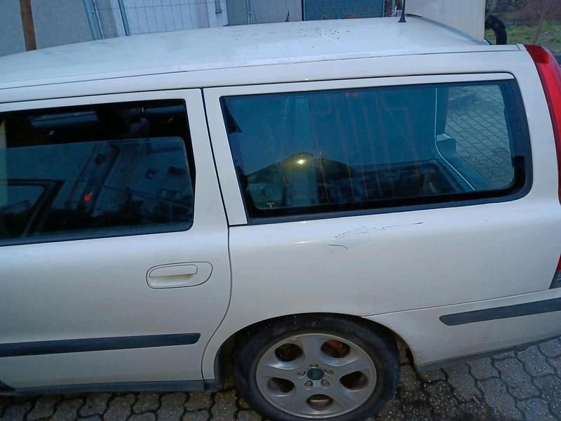Gebraucht Volvo V70 163 PS (119 kW) 2002 Weiß Kombi