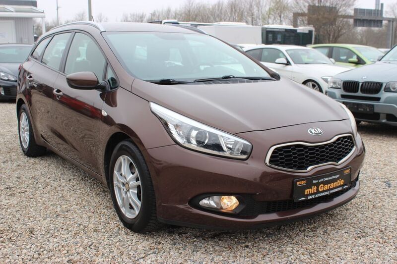 Gebraucht Kia Ceed 99 PS (72 kW) 2013 Braun Kleinwagen