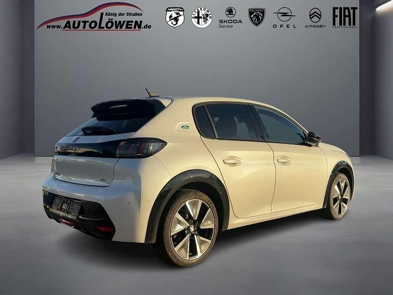 Gebraucht Peugeot 208 GT 100 kW (136 PS) 2022 Perlmutt weiss Kleinwagen