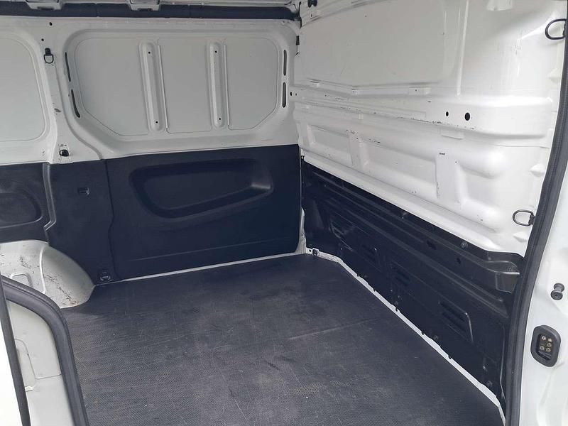 Gebraucht Renault Trafic Basis 95 PS (69 kW) 2019 Weiß Van / Kleinbus