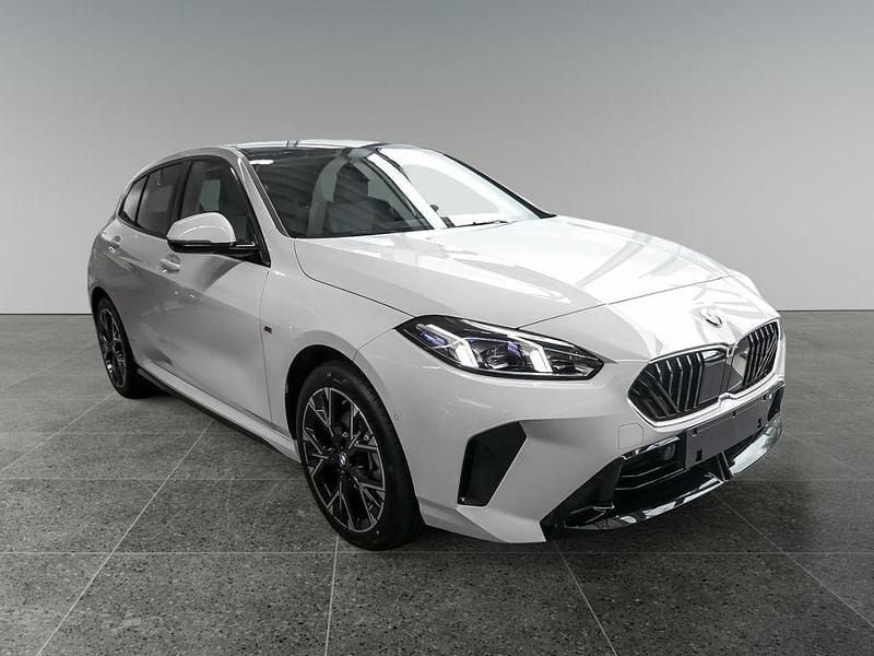 Neu BMW 118 Sport Line 150 PS (110 kW) 2025 Weiß Kleinwagen