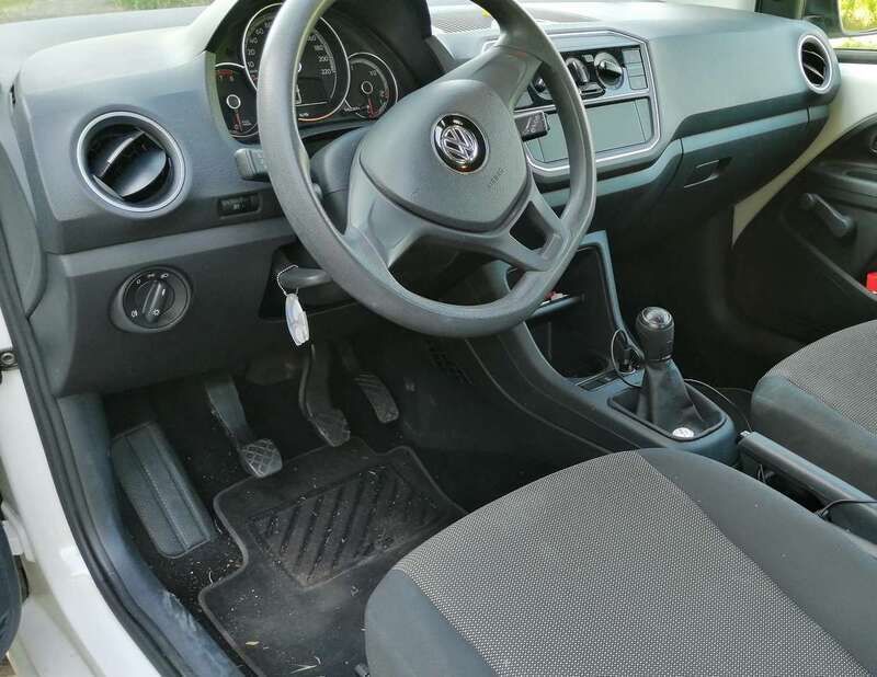 Weiß Gebraucht 2019 VW up! Move Kleinwagen | 7.000 € (Guter Preis) - Bild 1/4