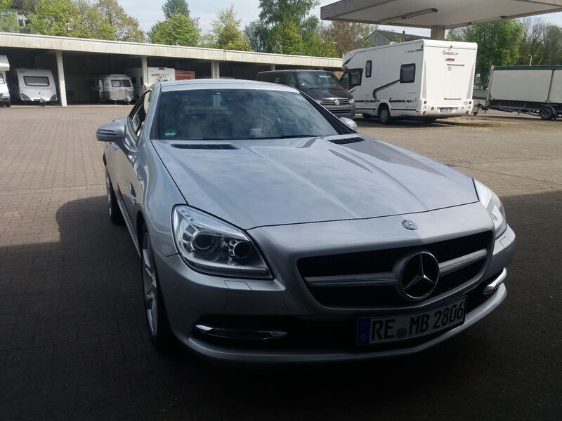 Gebraucht Mercedes SLK200 184 PS (135 kW) 2011 Schwarz Cabrio