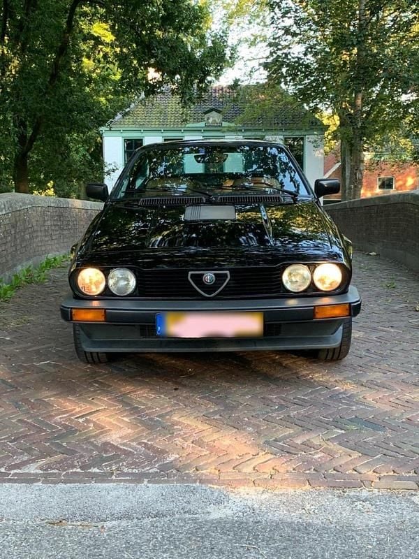 Gebraucht Alfa Romeo GTV 156 PS (114 kW) 1981 Schwarz Coupé