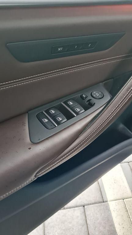 Gebraucht BMW 530 265 PS (194 kW) 2019 Blau Kombi