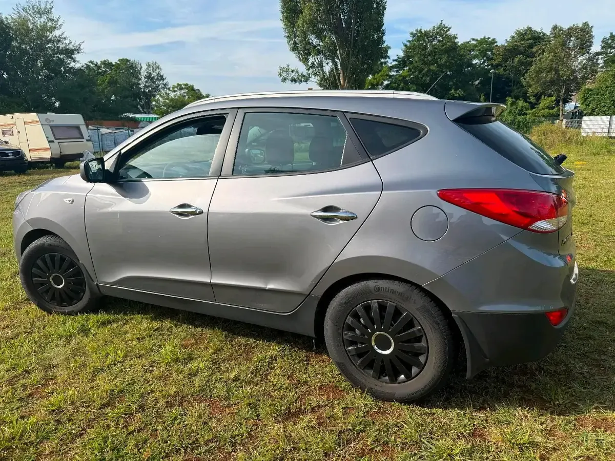 Gebraucht Hyundai ix35 184 PS (135 kW) 2012 Grau SUV
