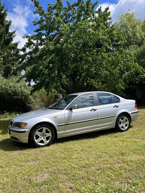 Gebraucht BMW 318 143 PS (105 kW) 2003 Silber Limousine