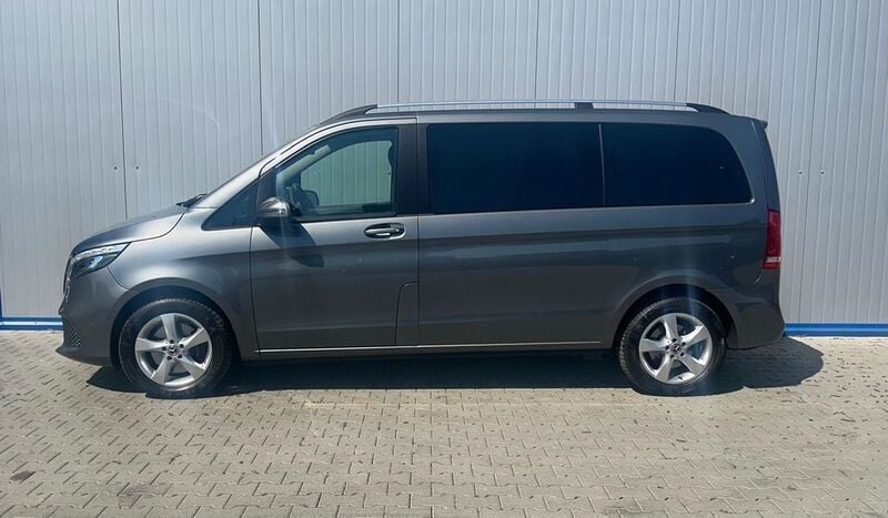 Gebraucht Mercedes V250 Sport 190 PS (139 kW) 2020 Selenitgrau metallic Van / Kleinbus