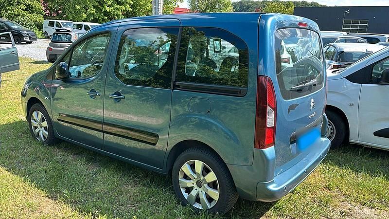 Gebraucht Citroën Berlingo 116 PS (85 kW) 2013 Blau Van / Kleinbus