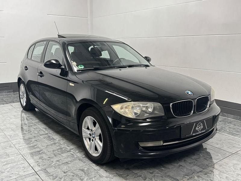 Schwarz Gebraucht 2007 BMW 118 Advantage Kleinwagen | 3.590 € (Fairer Preis) - Bild 1/4