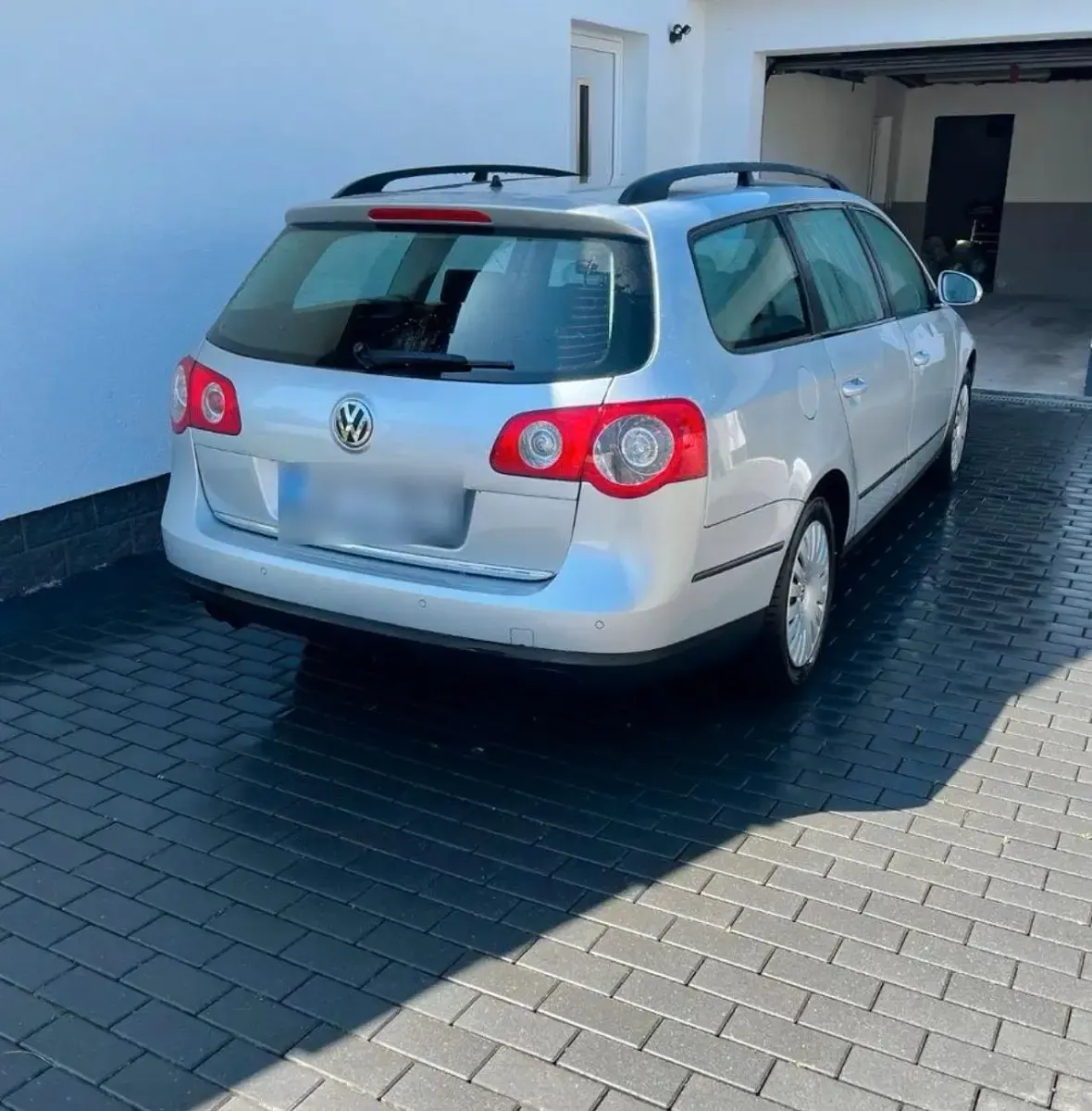 Gebraucht VW Passat 140 PS (102 kW) 2009 Silber Kombi