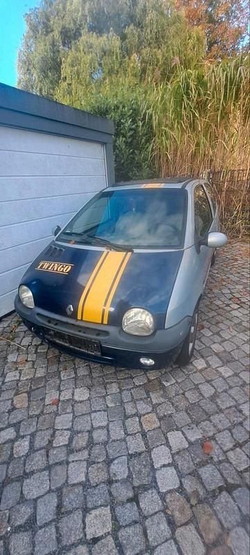 Silber Gebraucht 2005 Renault Twingo Kleinwagen | 990 € (Guter Preis) - Bild 1/4