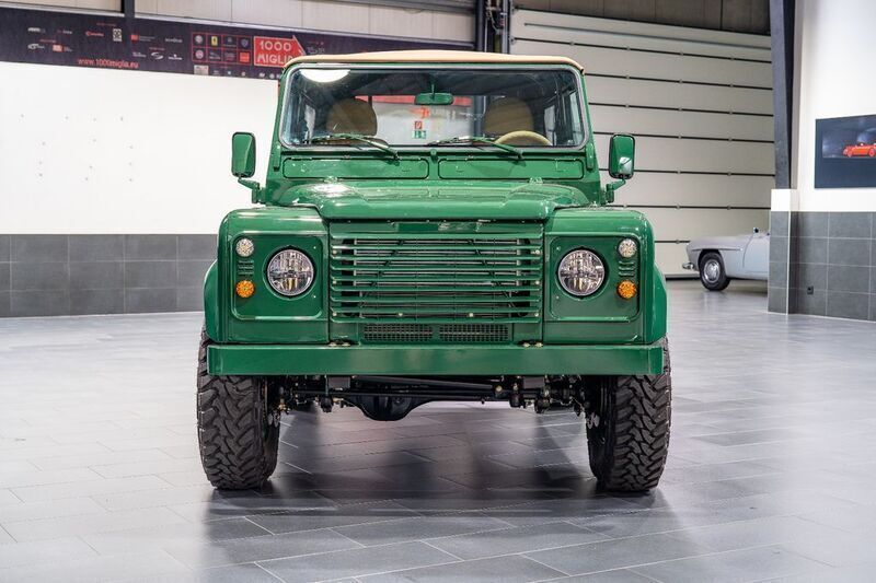 Gebraucht Land Rover Defender 122 PS (89 kW) 2003 Grün SUV