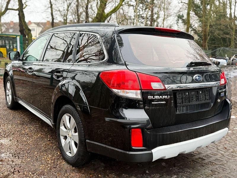 Gebraucht Subaru Legacy Trend 150 PS (110 kW) 2012 Schwarz Kombi