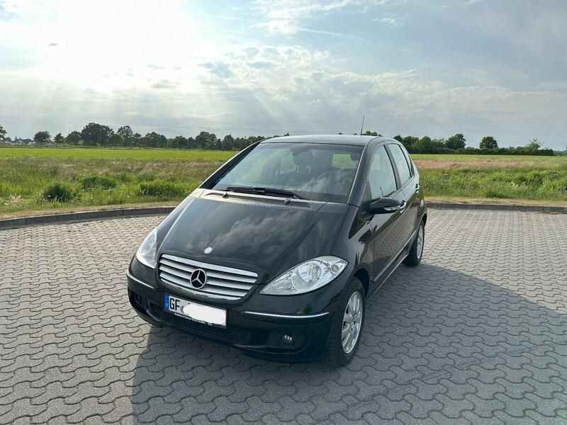 Schwarz Gebraucht 2007 Mercedes A180 Elegance Kombi | 4.450 € (Etwas zu teuer) - Bild 1/4