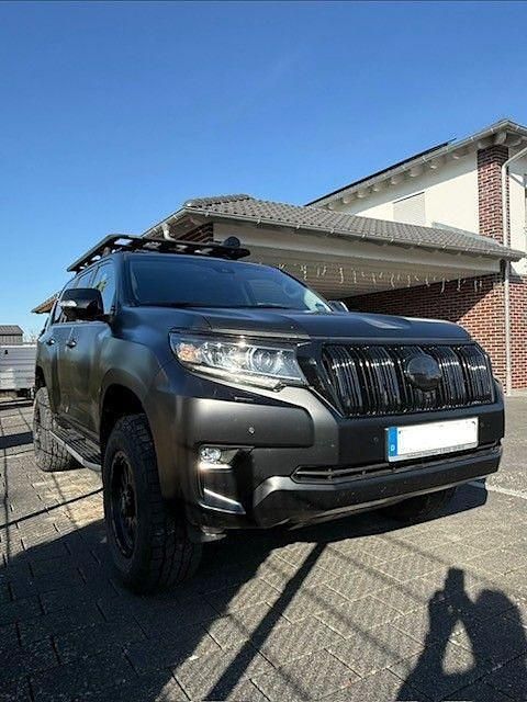 Gebraucht Toyota Land Cruiser TEC-Edition 204 PS (150 kW) 2023 Schwarz SUV