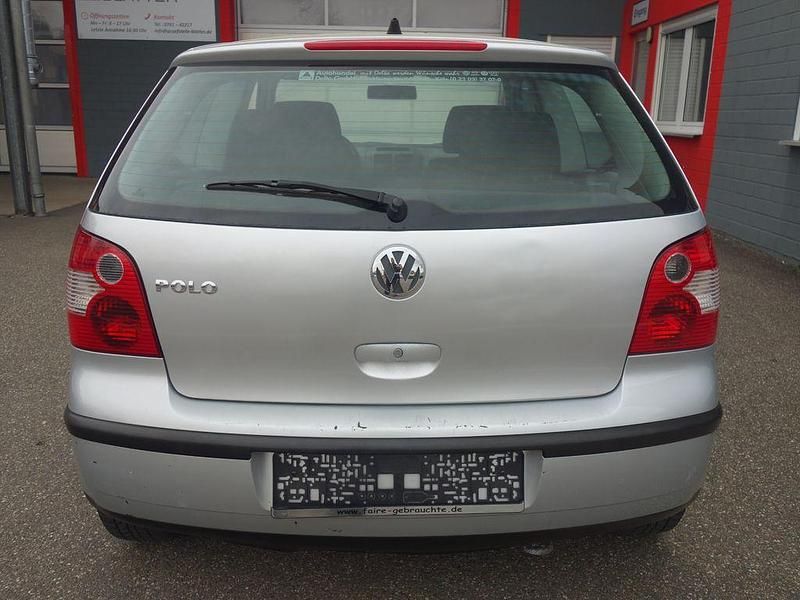 Gebraucht VW Polo Trendline 75 PS (55 kW) 2003 Silber Limousine