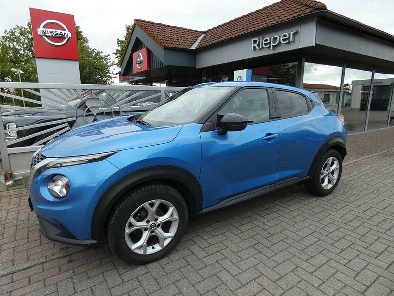 Vivid blue/caspian blue Gebraucht 2020 Nissan Juke N-Connecta SUV | 17.500 € (Teuer) - Bild 1/4