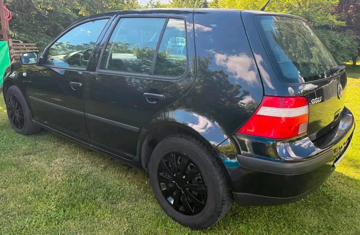Gebraucht VW Golf IV 75 PS (55 kW) 2003 Schwarz Limousine