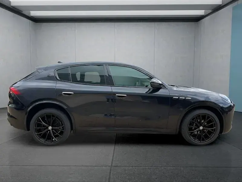 Gebraucht Maserati Grecale 330 PS (242 kW) 2024 Schwarz SUV