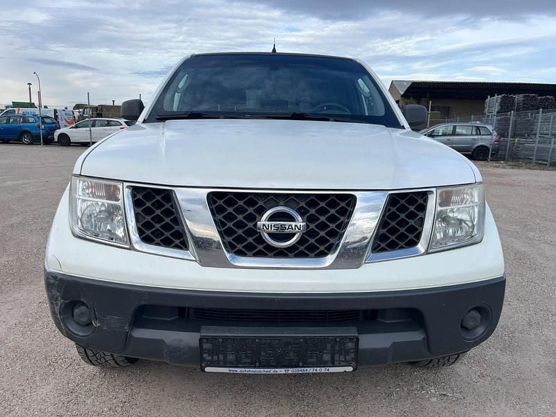 Gebraucht Nissan Navara 171 PS (125 kW) 2007 Weiß Pickup