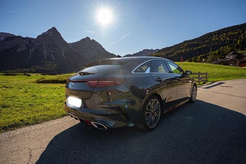 Gebraucht Kia ProCeed GT GT 204 PS (150 kW) 2020 Grau Kleinwagen