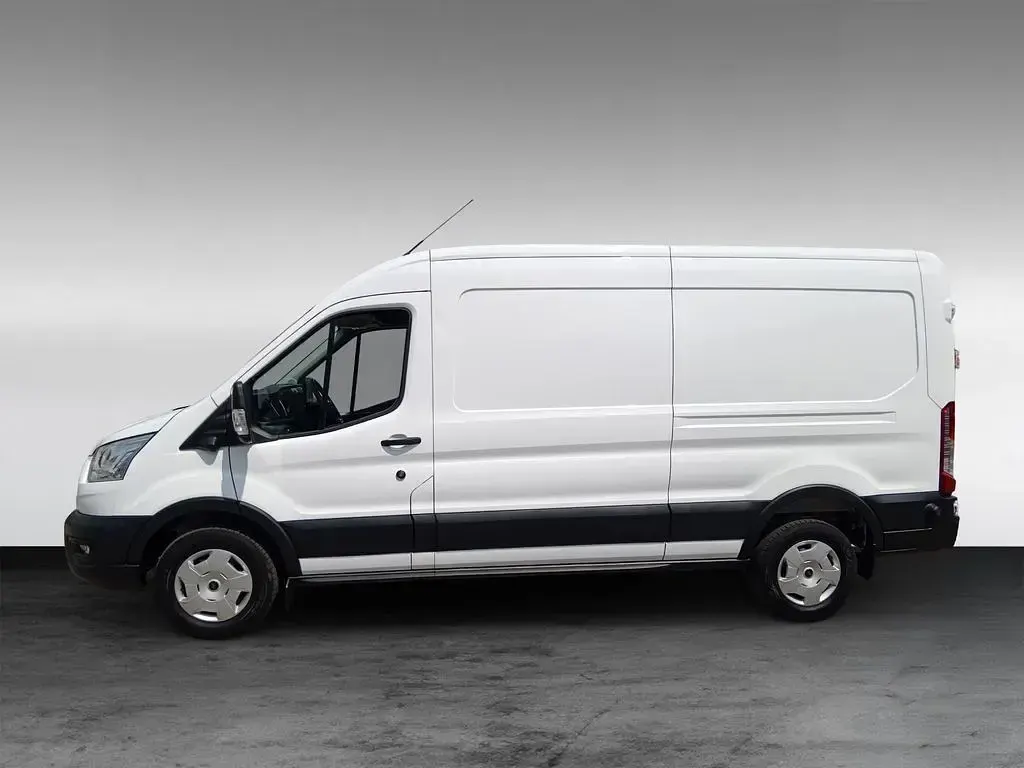 Gebraucht Ford Transit 131 PS (96 kW) 2025 Weiß Van