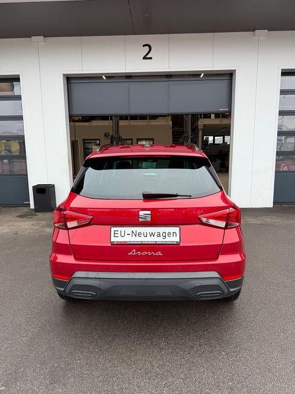 Neu Seat Arona Style 95 PS (69 kW) 2025 Rot SUV