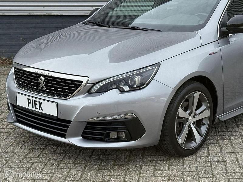Gebraucht Peugeot 308 GT-line 120 PS (88 kW) 2017 Grau Kombi