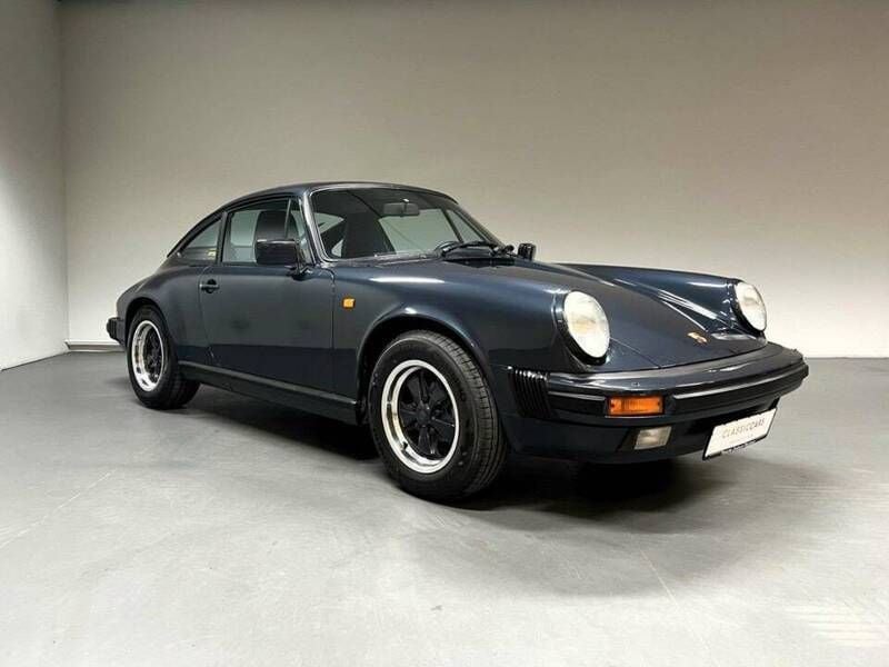 Blau Gebraucht 1988 Porsche 911 Carrera Coupé | 89.900 € - Bild 1/4