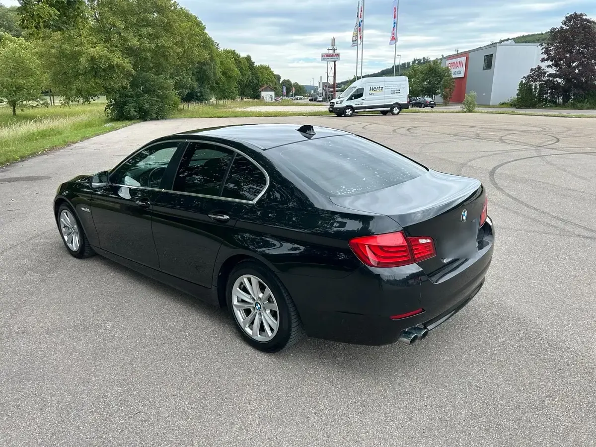 Gebraucht BMW 525 204 PS (150 kW) 2010 Schwarz Limousine