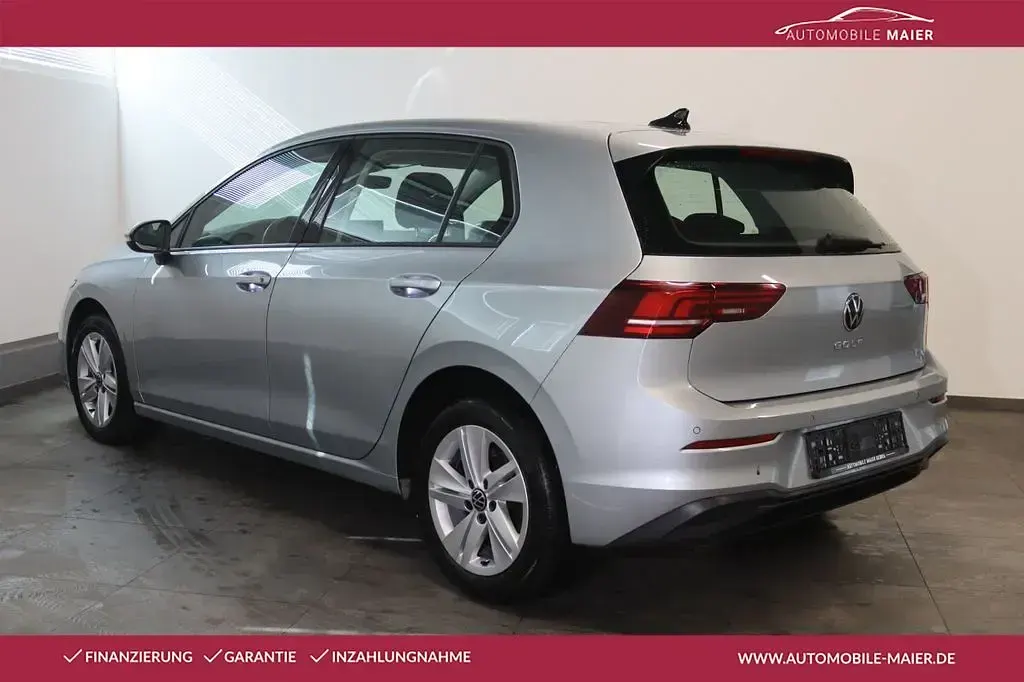 Gebraucht VW Golf VIII Life 116 PS (85 kW) 2025 Silber Limousine