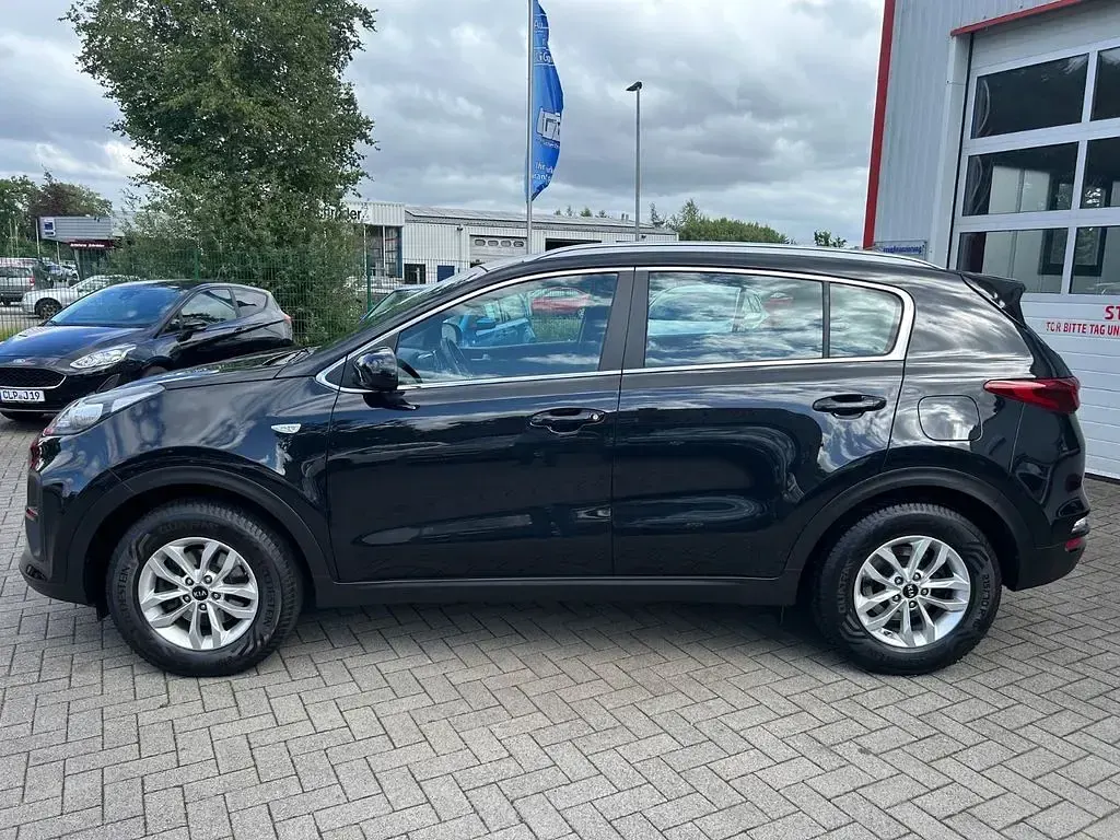 Gebraucht Kia Sportage 132 PS (97 kW) 2022 Schwarz SUV
