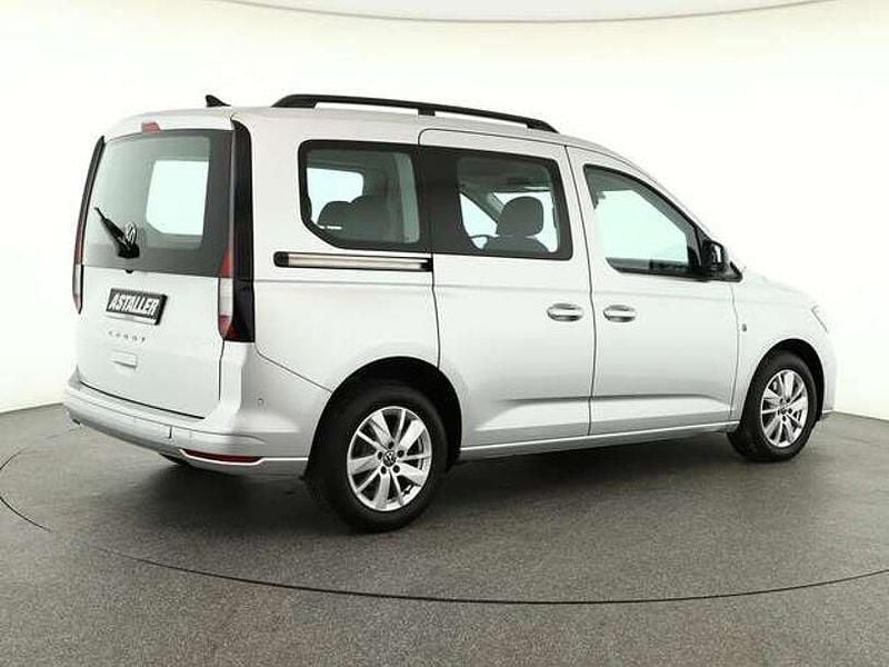 Gebraucht VW Caddy Life 122 PS (89 kW) 2022 Reflexsilber Van / Kleinbus