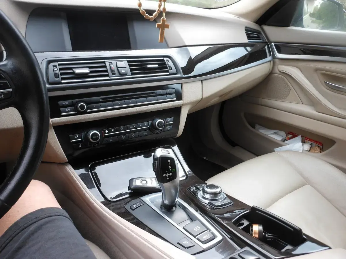 Gebraucht BMW 530 245 PS (180 kW) 2011 Kombi