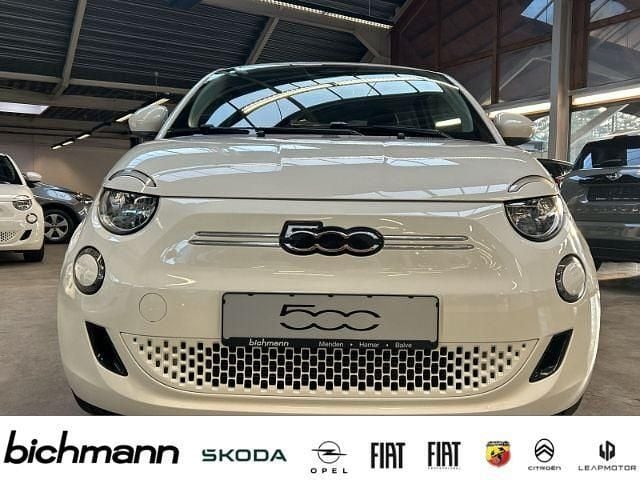 Gebraucht Fiat 500e 86 kW (118 PS) 2023 Weiss Kleinwagen