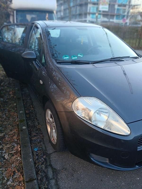 Gebraucht Fiat Punto Active 77 PS (56 kW) 2008 Schwarz Kleinwagen