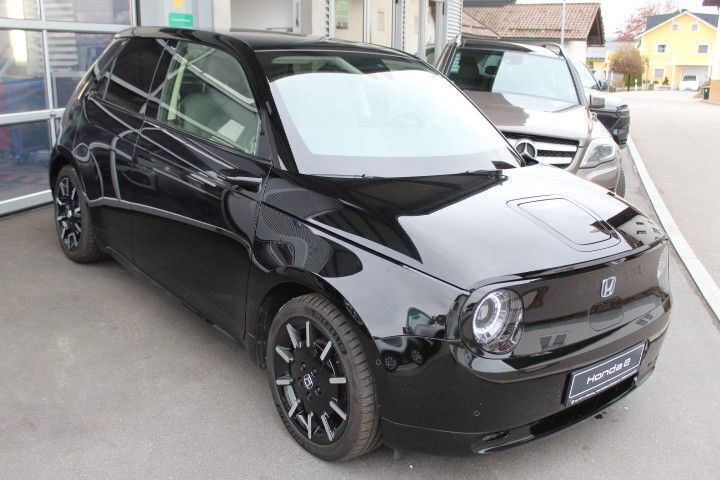Gebraucht Honda e Advance 113 kW (154 PS) 2020 Crystal black pearl Kleinwagen