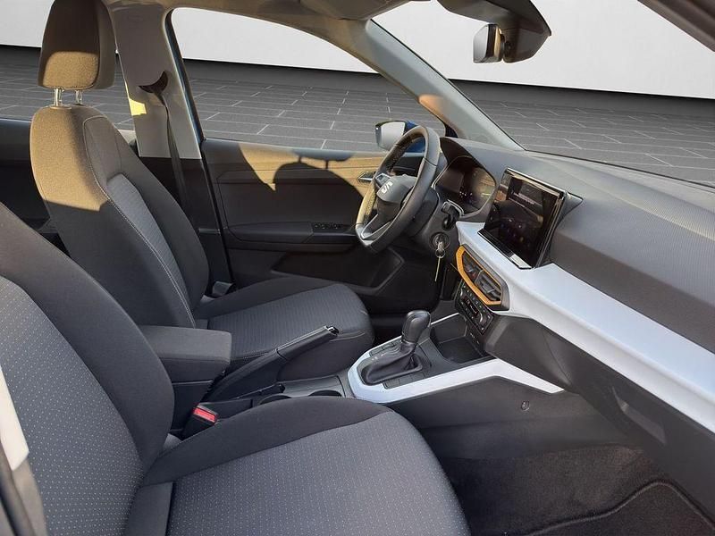 Gebraucht Seat Arona Style 116 PS (85 kW) 2024 Sapphire blau metallic (metallic) SUV