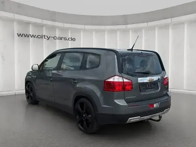 Gebraucht Chevrolet Orlando LT 163 PS (119 kW) 2013 Schwarz Van / Kleinbus