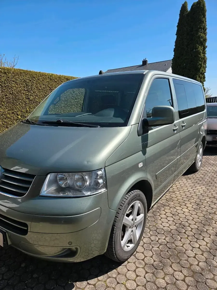 Gebraucht VW T5 174 PS (127 kW) 2007 Grün Van