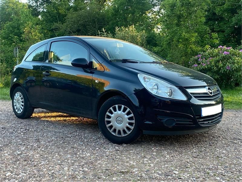 Schwarz Gebraucht 2009 Opel Corsa Kleinwagen | 799 € (Guter Preis) - Bild 1/4