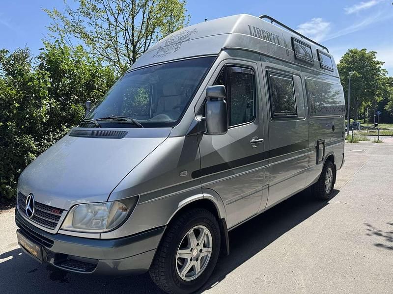 Second-hand Mercedes Sprinter 156 CP (114 kW) 2003 Argintiu Van