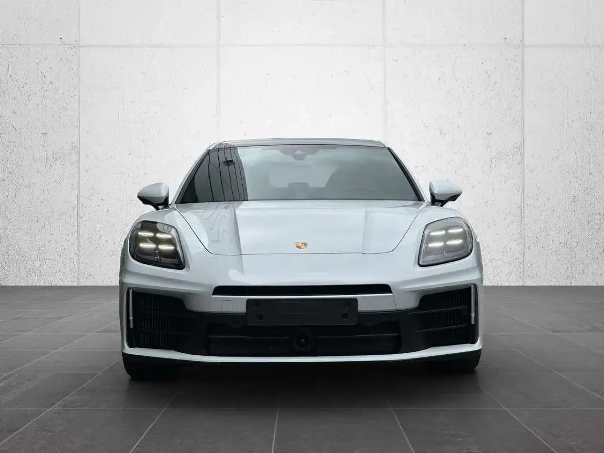 Gebraucht Porsche Panamera 4S 544 PS (400 kW) 2024 Weiß Limousine