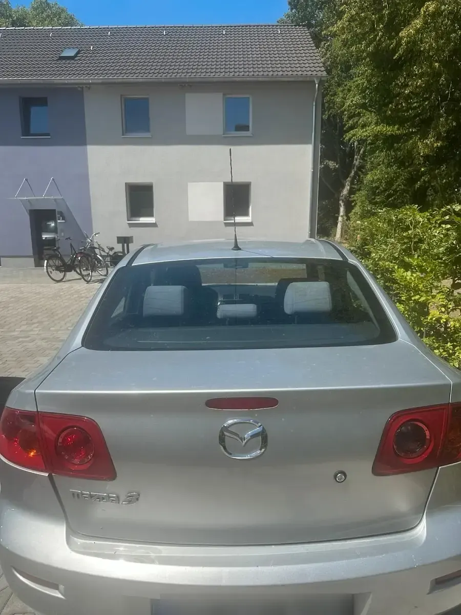Gebraucht Mazda 3 104 PS (76 kW) 2004 Silber Kleinwagen