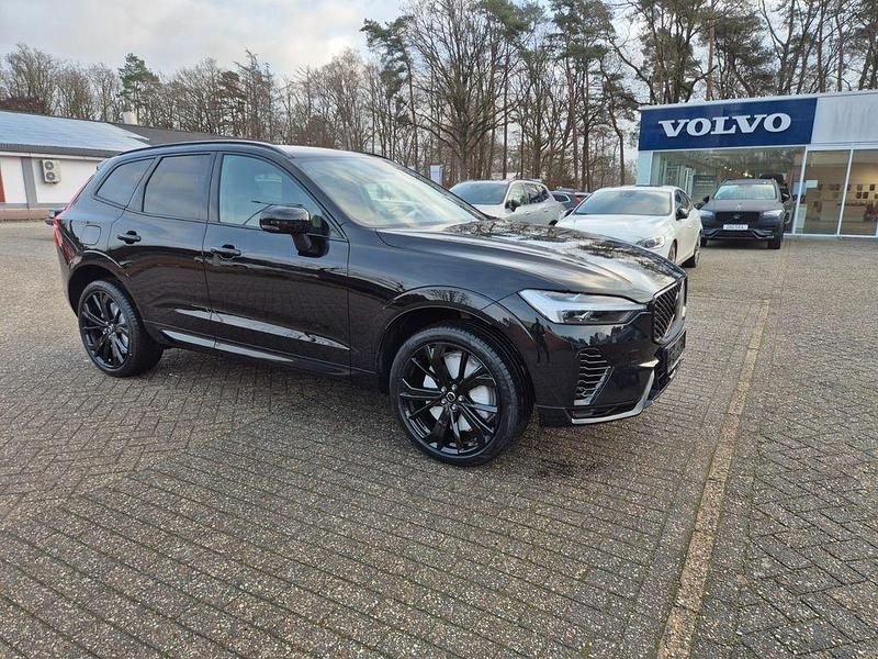 Schwarz Neu 2025 Volvo XC60 Plus SUV | 64.900 € (Guter Preis) - Bild 1/4