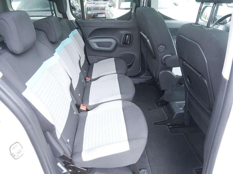 Gebraucht Citroën Berlingo Shine 131 PS (96 kW) 2019 Weiss Van / Kleinbus